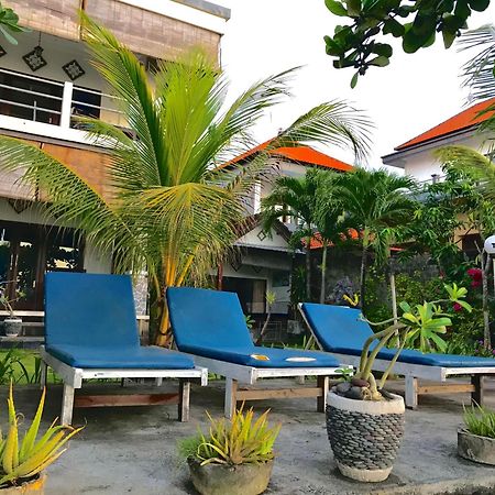Tudes Homestay Amed Екстериор снимка