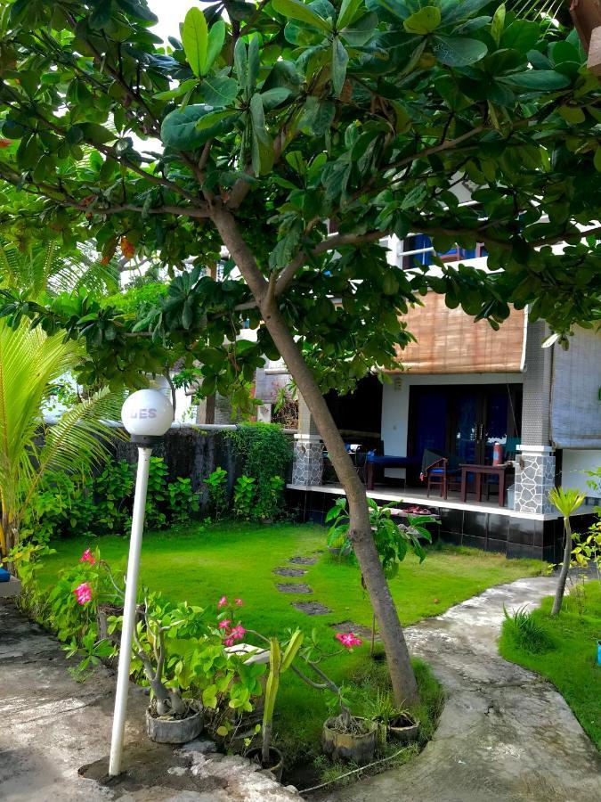 Tudes Homestay Amed Екстериор снимка