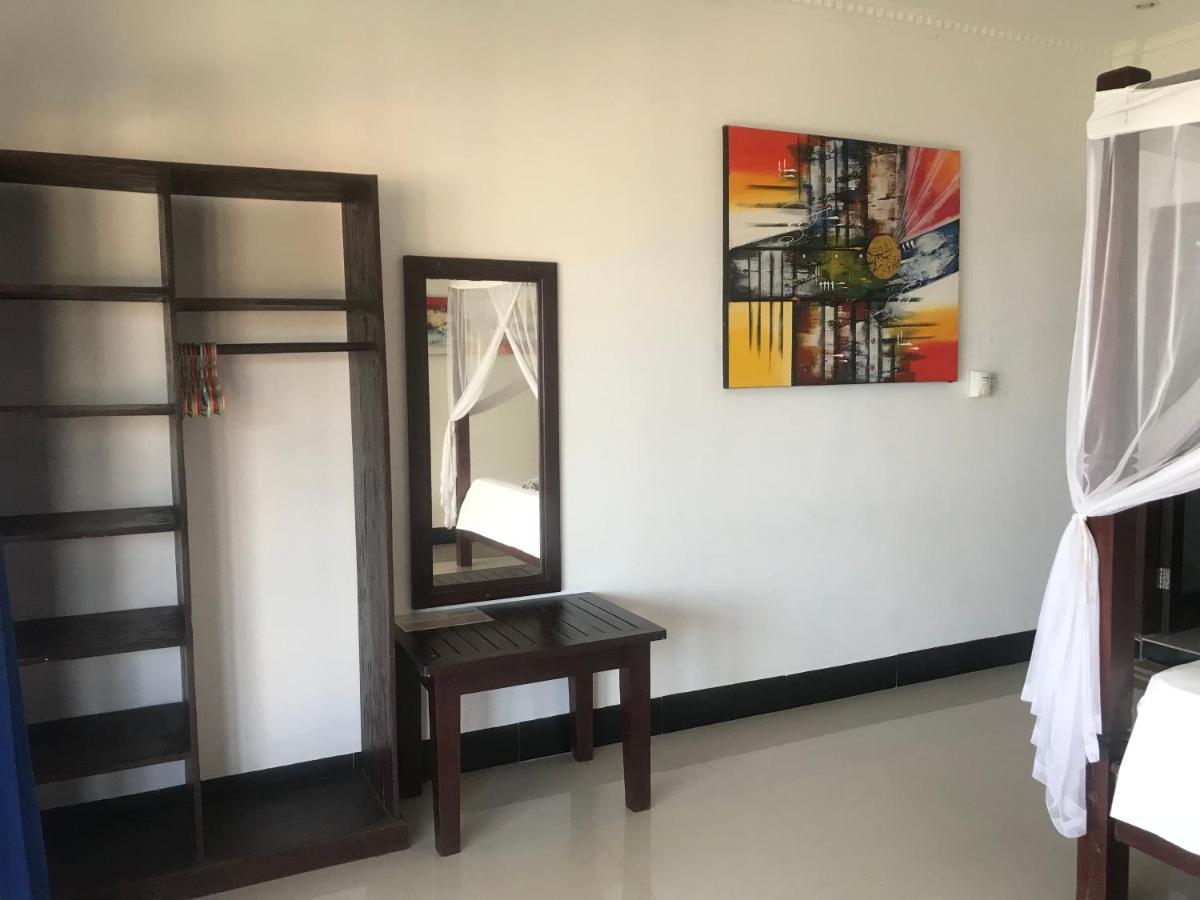 Tudes Homestay Amed Екстериор снимка