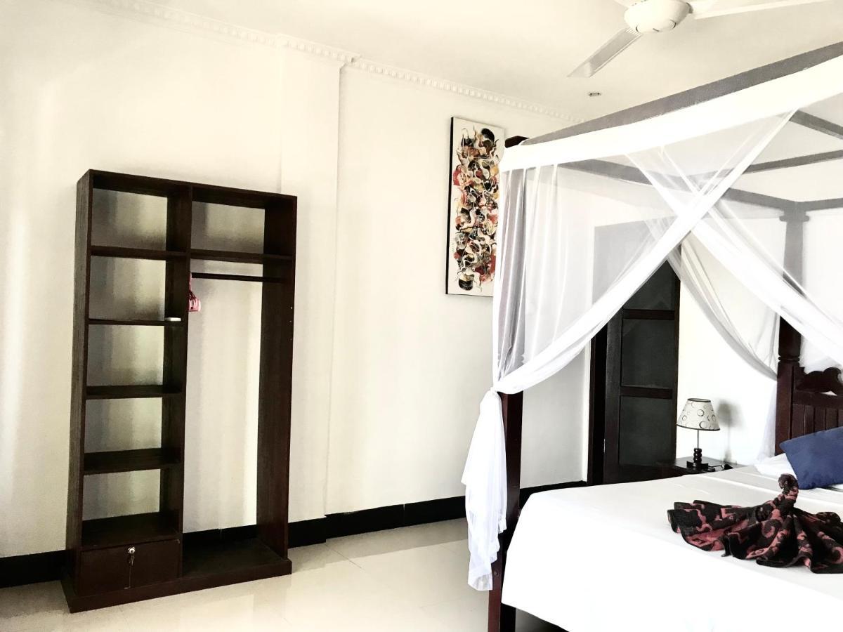 Tudes Homestay Amed Екстериор снимка