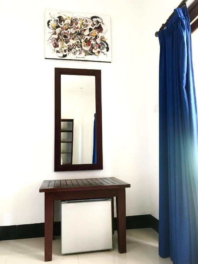 Tudes Homestay Amed Екстериор снимка