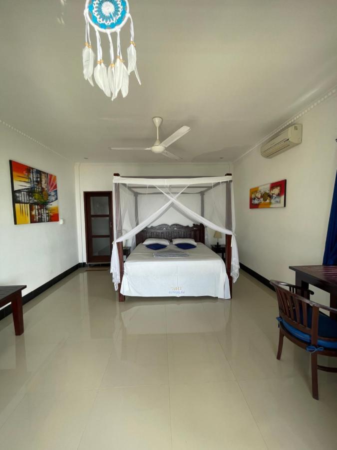 Tudes Homestay Amed Екстериор снимка