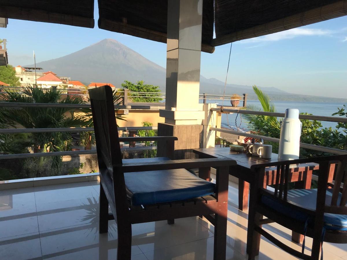 Tudes Homestay Amed Екстериор снимка