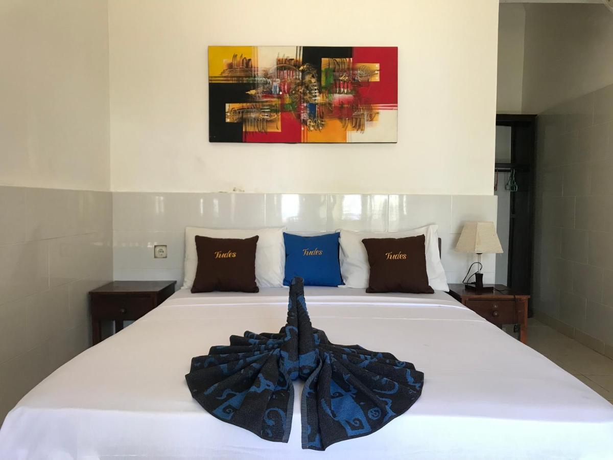 Tudes Homestay Amed Екстериор снимка
